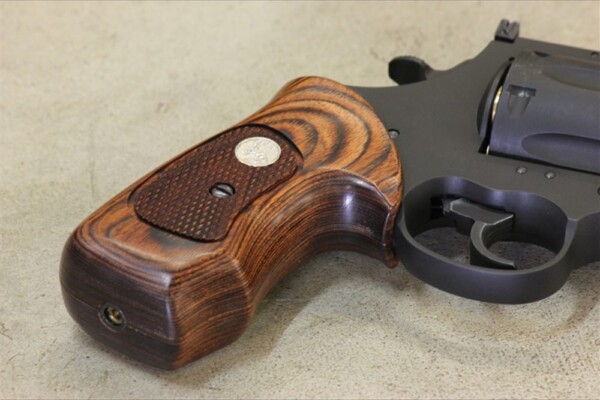 Wood grip | Marushin Kogyo Colt Anaconda | Checker / Brown