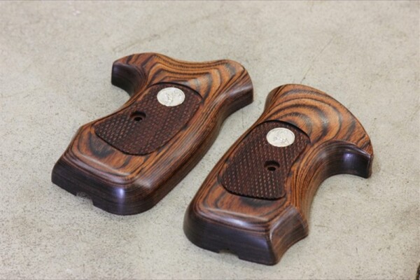 Wood grip | Marushin Kogyo Colt Anaconda | Checker / Brown