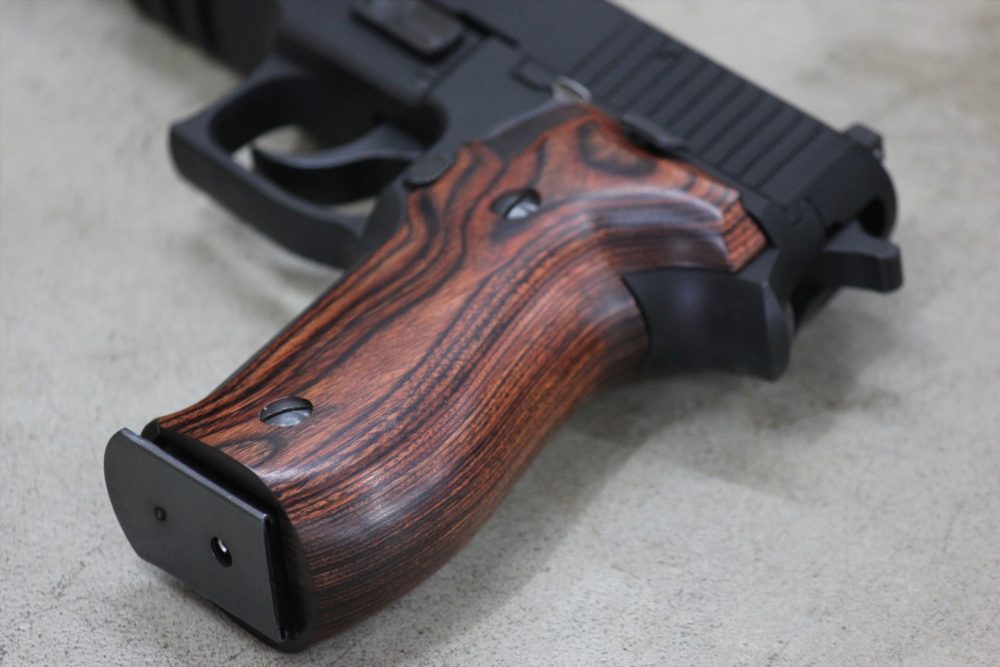 Wood Grip | KSC P226R (Smooth/Brown)