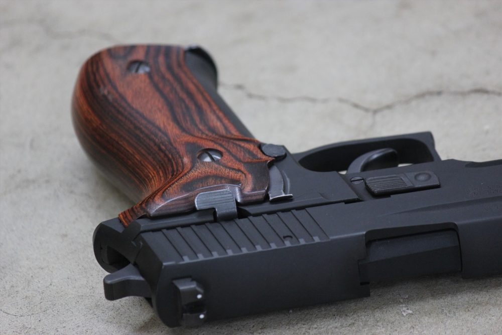 Wood Grip | KSC P226R (Smooth/Brown)