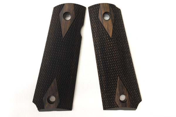 Wood Grip M45CQP/DOC (Diamond Checker / Dark Brown)